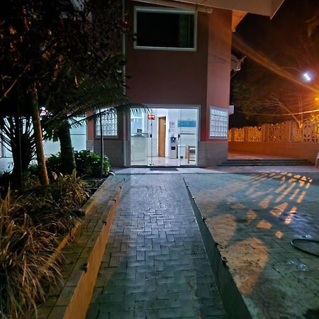 Suites Ubatuba Praia Da Lagoinha Eksteriør billede